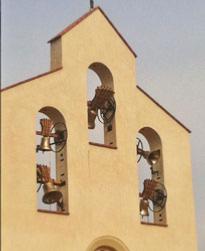cloches d'glise Paccard quipes, installes dans un clocher mur